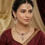Red Kundan Bridal Jewelry Set – Necklace, Earrings & Maang Tikka